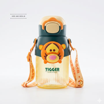 Tigger Disney BPa free drink water bottle straw +direct drink 580ml+ strap